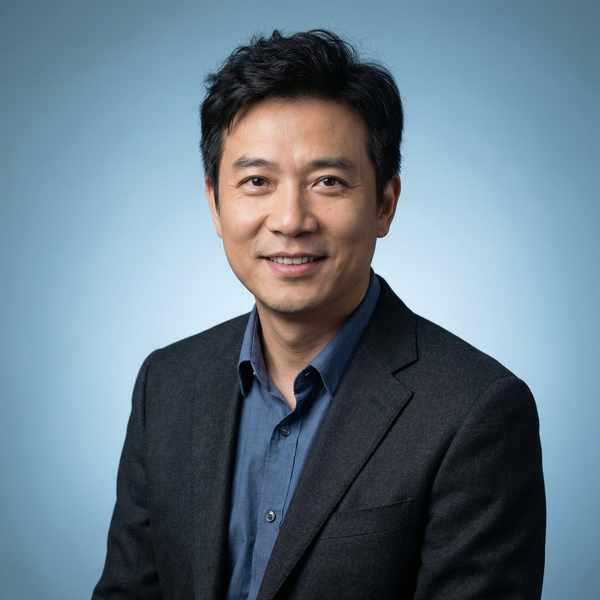 抖阴导演顾问陈明远